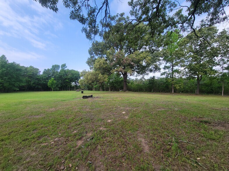 More Photos Of 8771 US Highway 59 N, Atlanta Land For Sale