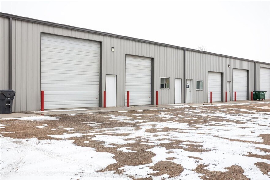 More Photos Of 3505 Cheyenne St, Cheyenne Warehouse For Lease