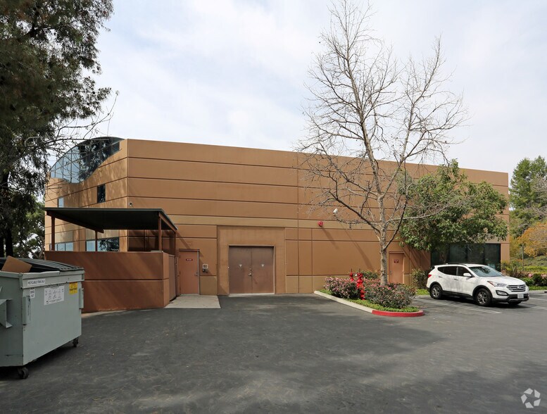More Photos Of 80 Empire Dr, Lake Forest Office For Lease