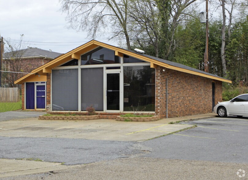 Primary Photo Of 210 E Battle St, Talladega Freestanding For Sale