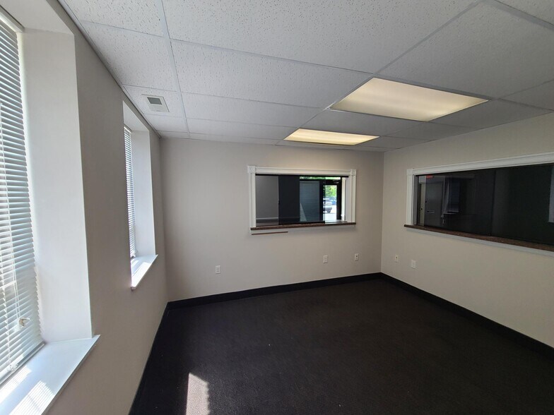 More Photos Of 105 Manheim Ave, Bridgeton Medical For Lease