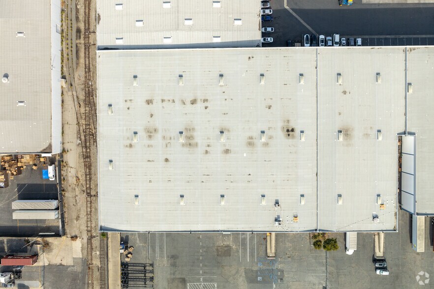 More Photos Of 325-337 N Baldwin Park Blvd, City of Industry Warehouse For Lease
