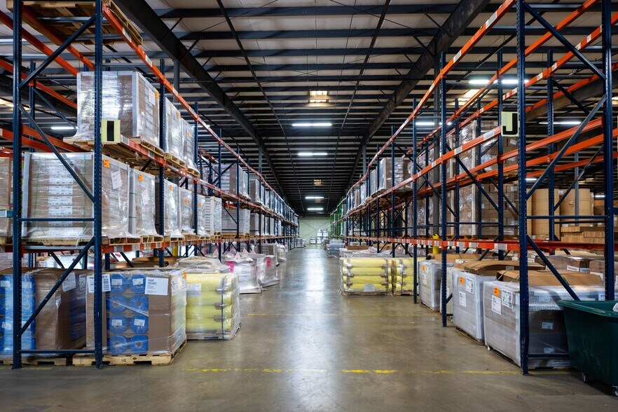 More Photos Of 802 N 23rd St, Wilmington Distribution For Lease