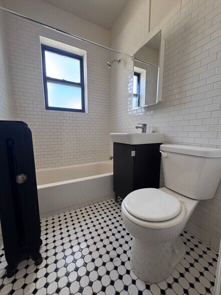 More Photos Of 8000 S Ashland Ave, Chicago Apartments For Sale