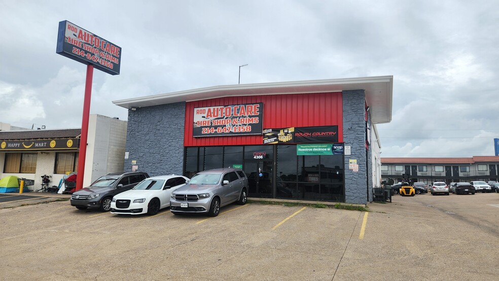 Primary Photo Of 4306 Camp Wisdom Rd, Dallas Auto Repair For Sale