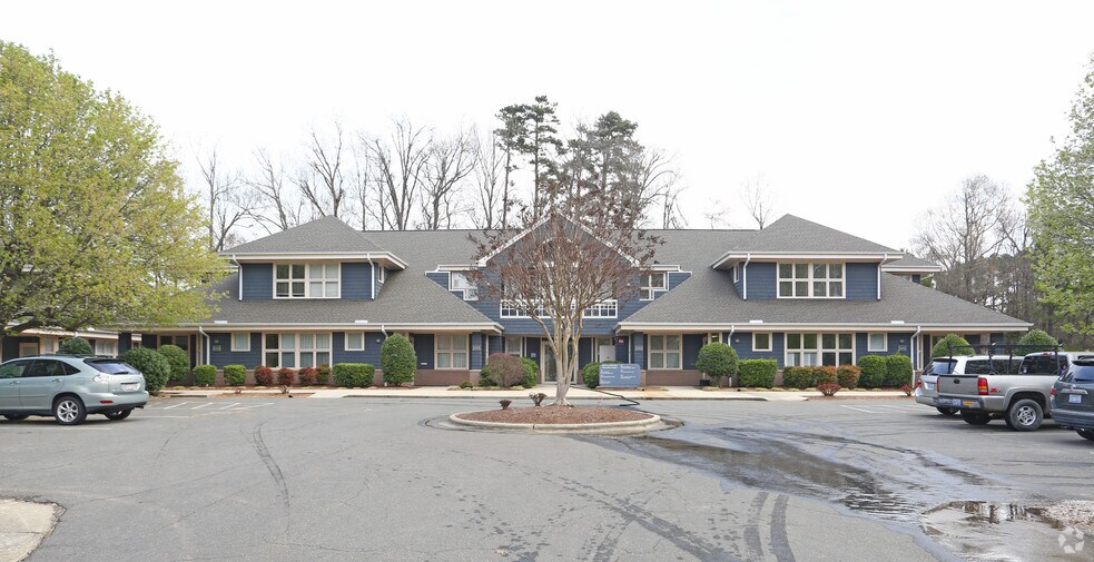 More Photos Of 3400 Croasdaile Dr, Durham Office Residential For Lease