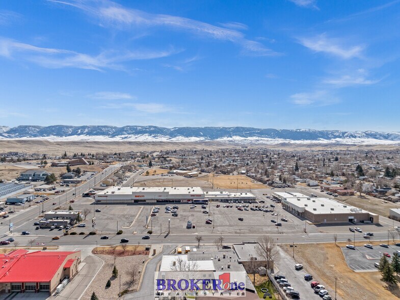 More Photos Of 2135 E 12th St, Casper Unknown For Lease