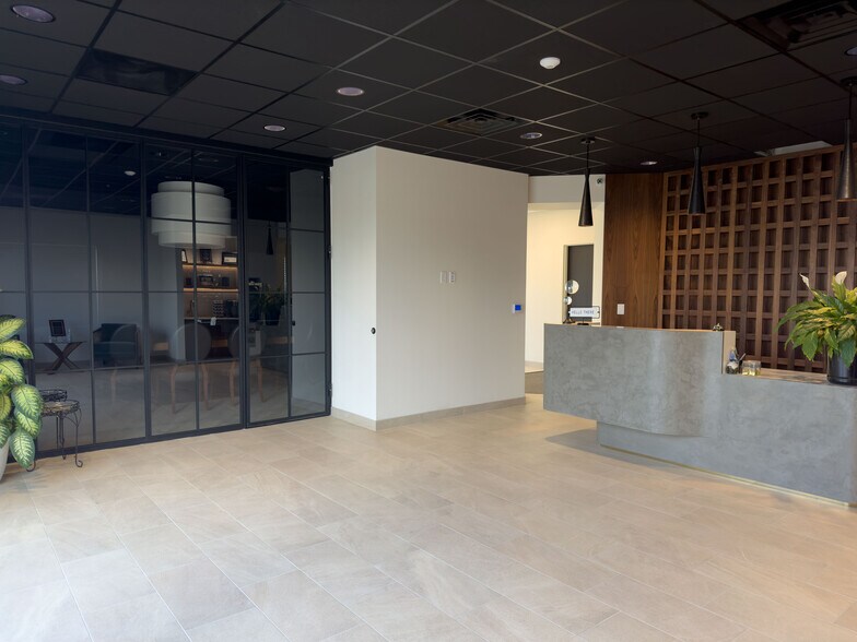 More Photos Of 1155 Del Monte St, Redding Office For Lease