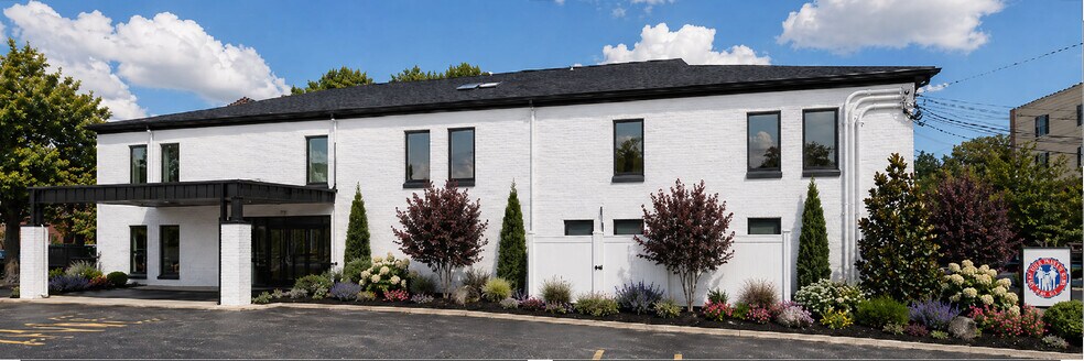 More Photos Of 324 E Main St, Newark Medical For Lease