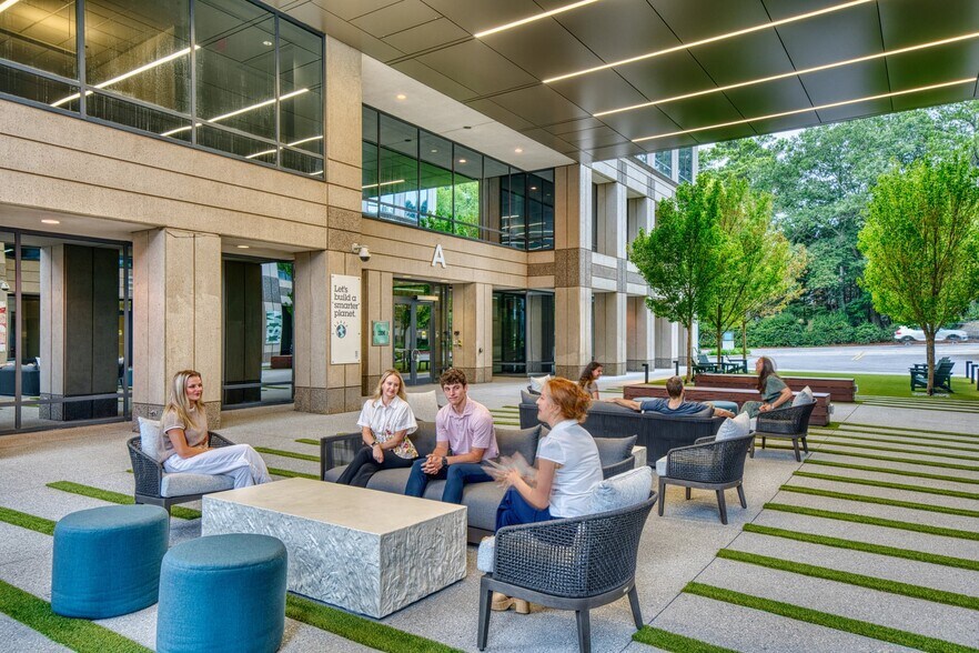 More Photos Of 6303 Barfield Rd, Atlanta Office For Lease