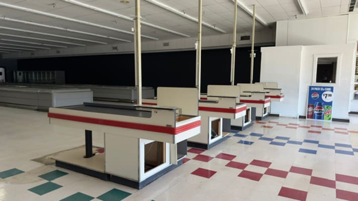More Photos Of 906-920 E State St, Athens Storefront For Lease