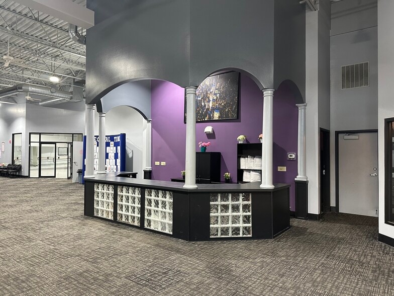 More Photos Of S63W13700 Janesville Rd, Muskego General Retail For Lease