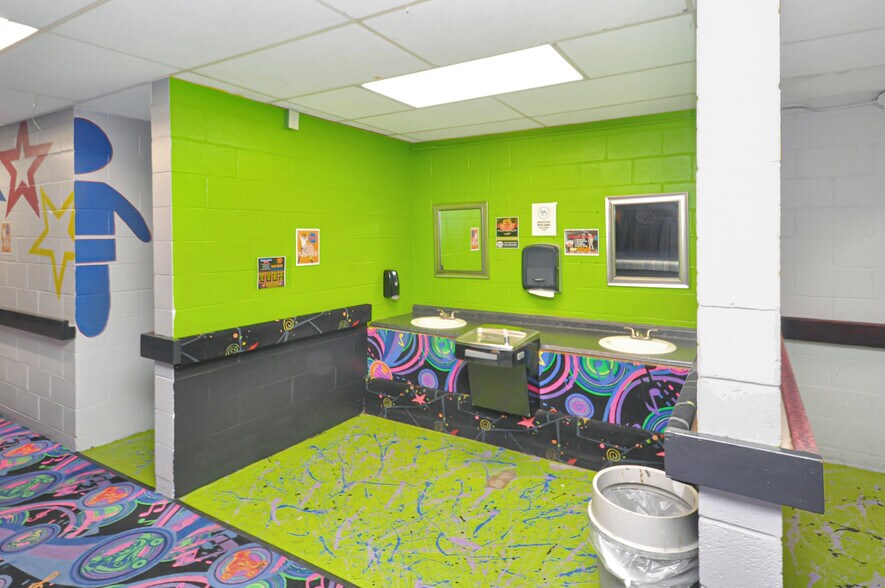 More Photos Of 805 Sater St, Greenville Skating Rink For Sale