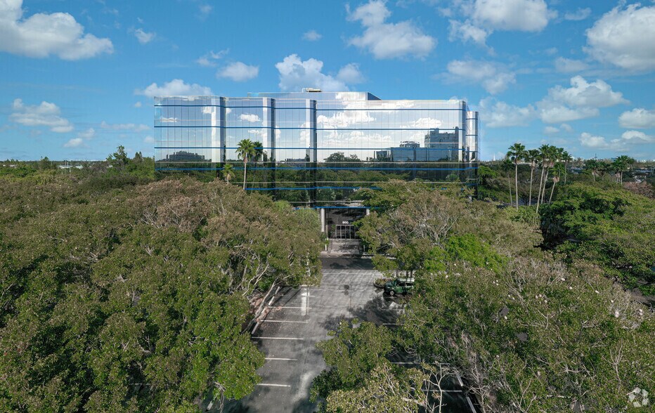 More Photos Of 600 Corporate Dr, Fort Lauderdale Unknown For Lease