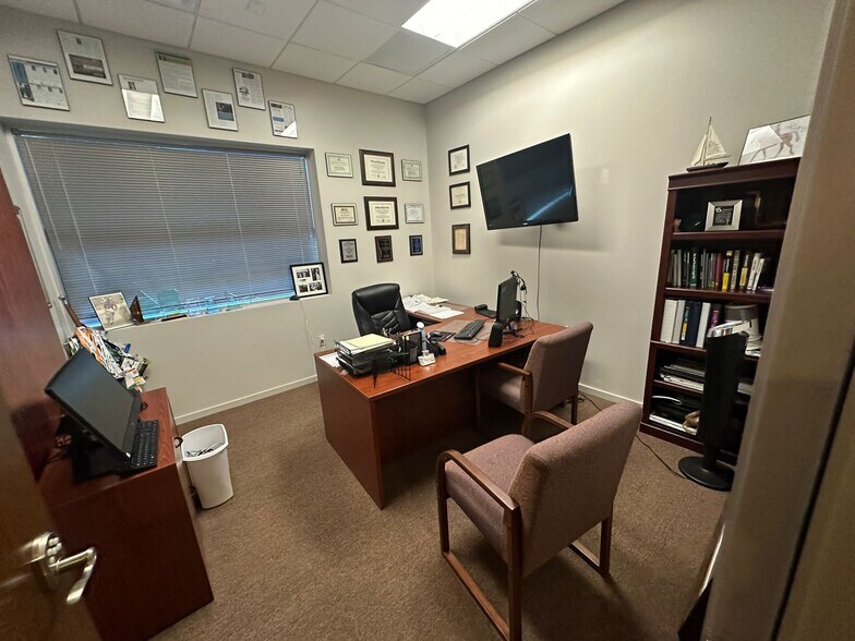 More Photos Of 4320 E Presidio St, Mesa Medical For Lease
