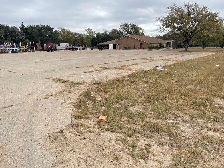 More Photos Of 6988 Raymond Stotzer, College Station Industrial For Sale