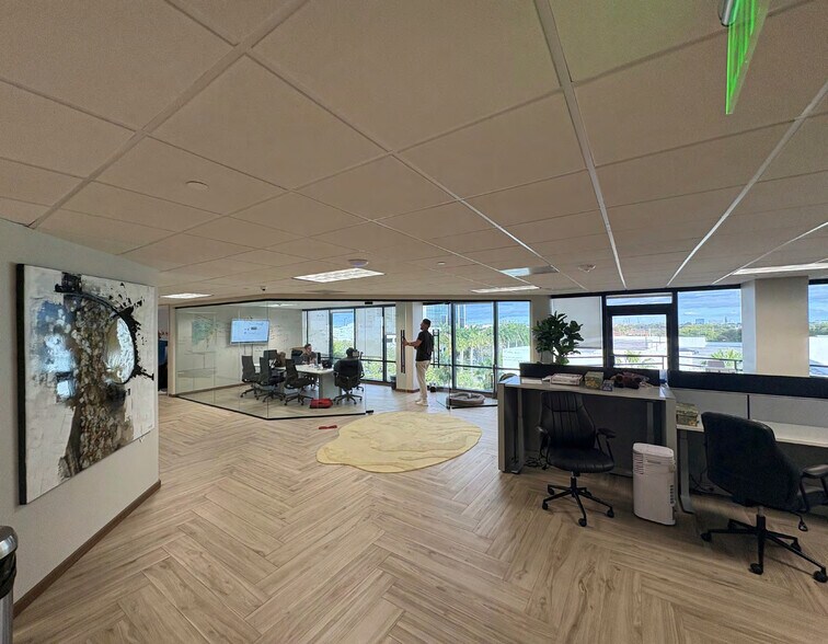 More Photos Of 1401 Forum Way, West Palm Beach Medical For Lease