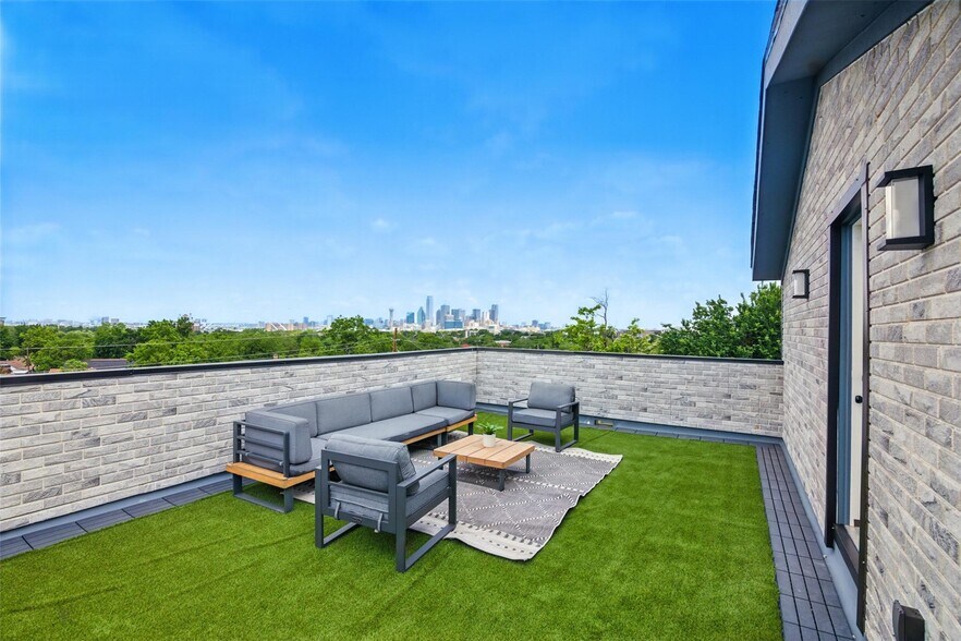 More Photos Of 426-430 E 8th St, Dallas Apartments For Sale