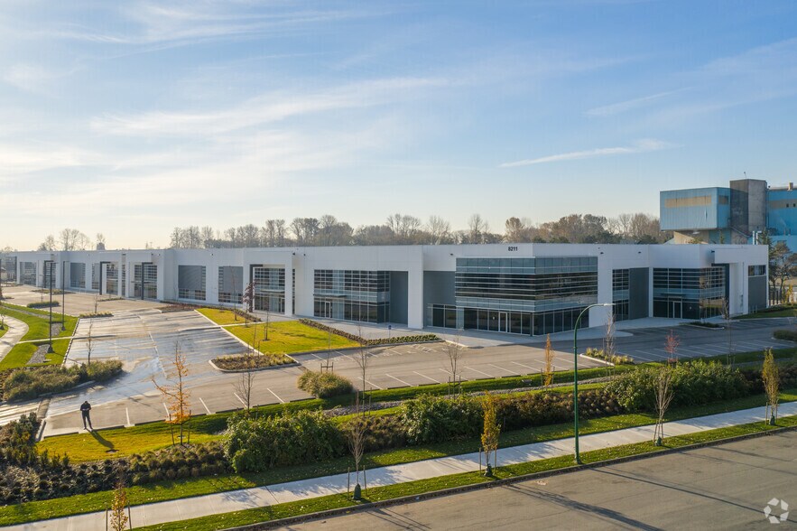 More Photos Of 8211 Fraser Reach Crt, Burnaby Warehouse For Lease