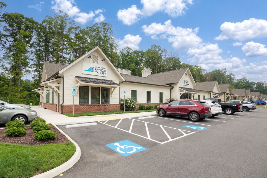 More Photos Of 12868 Patterson Ave, Richmond Office For Sale