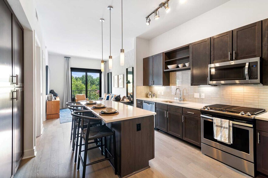 More Photos Of 3200 McKinney Ave, Dallas Multifamily For Sale