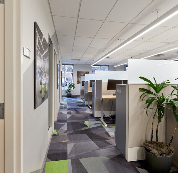 More Photos Of 800 Waterfront Dr, Pittsburgh Office For Lease