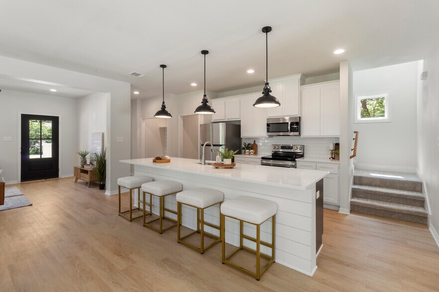 More Photos Of 1104 Berkeley St, College Station Land For Sale