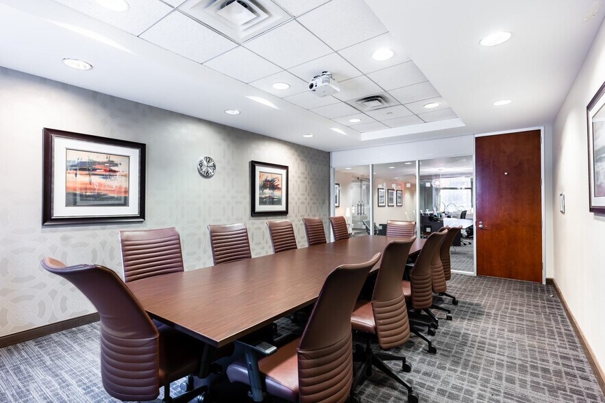 Primary Photo Of 104 W 40th St, New York Coworking Space