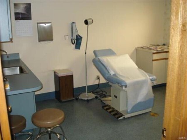 More Photos Of 411 W 20th St, Merced Office For Sale