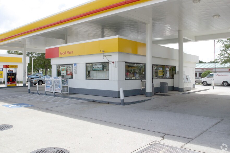 More Photos Of 3400-3430 E Lake Rd, Palm Harbor Unknown For Lease