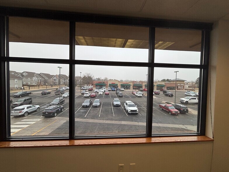 More Photos Of 18801 E Mainstreet, Parker Medical For Sale