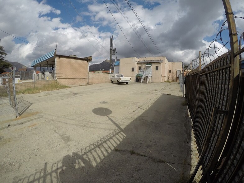 More Photos Of 7780 Foothill Blvd, Tujunga Restaurant For Sale