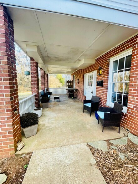 More Photos Of 210 Valdese Ave, Morganton Office For Lease
