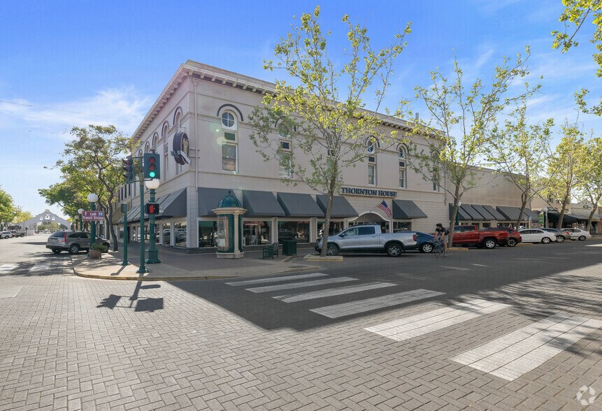 More Photos Of 10 S School St, Lodi Storefront Retail Office For Sale