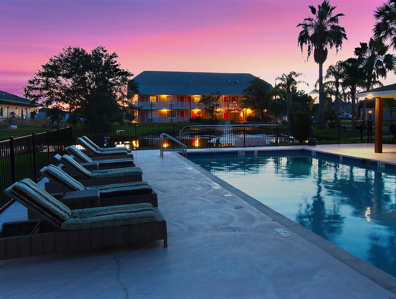 More Photos Of 3220 S Fiske Blvd, Rockledge Hotel For Sale