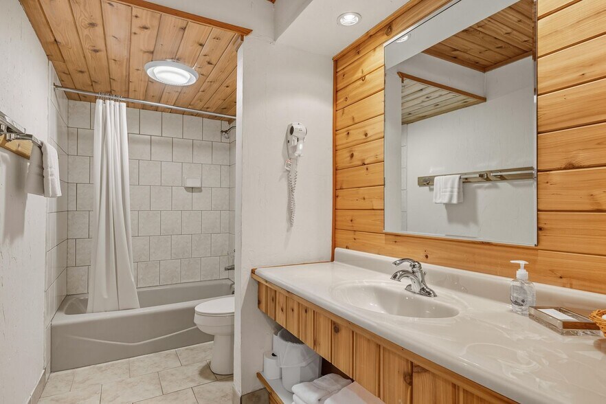 More Photos Of 50 Alpine Way, Lake Placid Specialty For Sale