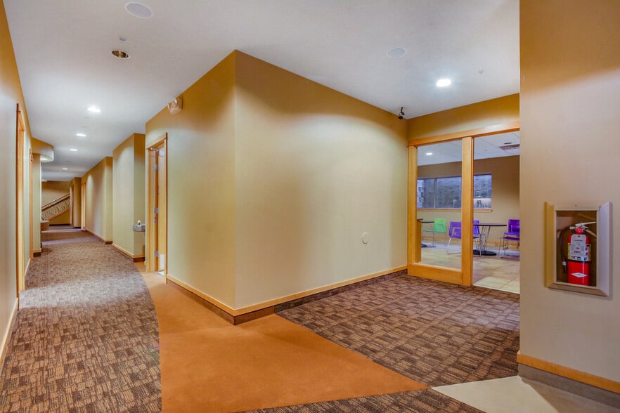 More Photos Of 659 W Hamilton Ave, Eau Claire Medical For Sale