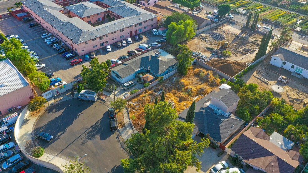More Photos Of 7639 Simpson Ave, North Hollywood Land For Sale