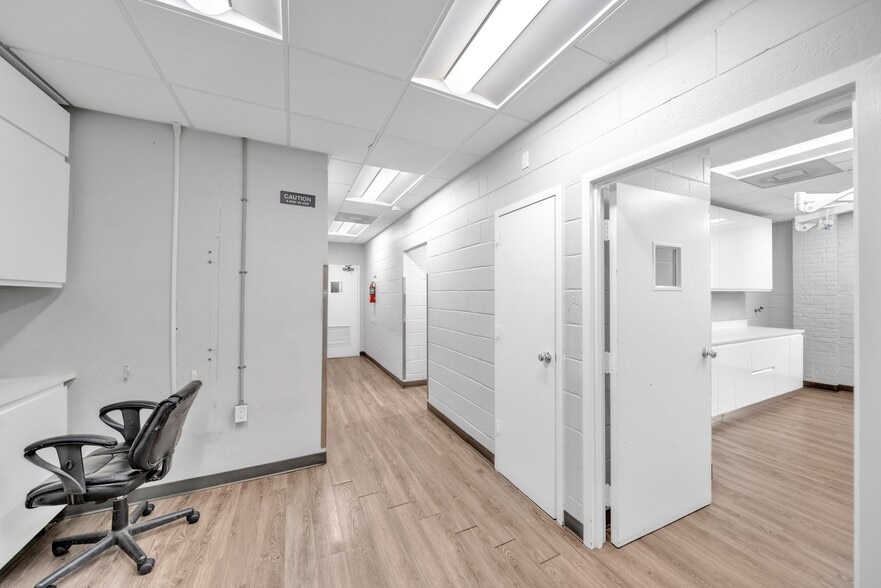 More Photos Of 4000 Burke Station Rd, Fairfax Auto Dealership For Lease