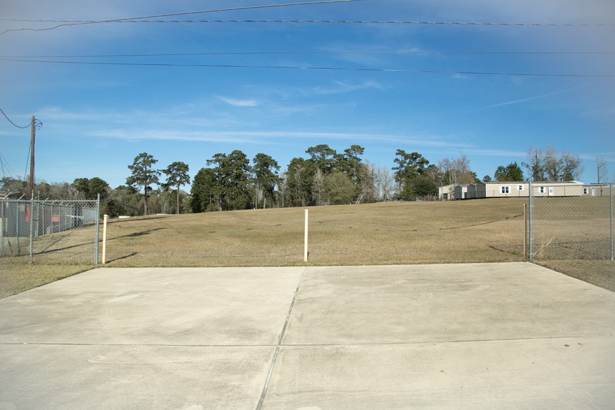 More Photos Of 714 Interstate 45, Huntsville Land For Sale