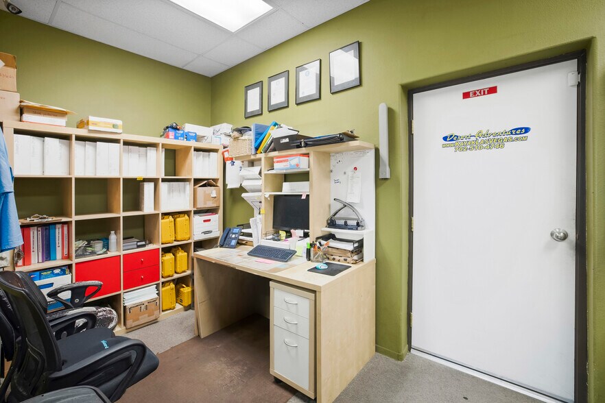 More Photos Of 1633-1651 Boulder City Pky, Boulder City General Retail For Sale