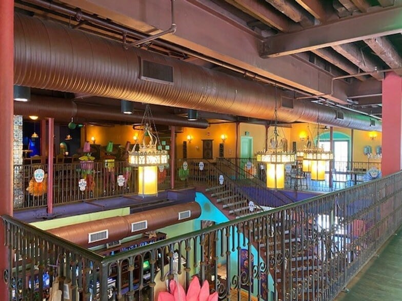 More Photos Of 325 State St, Schenectady Restaurant For Sale