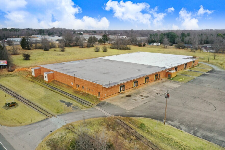 Primary Photo Of 2473 Durham Rd, Roxboro Warehouse For Lease