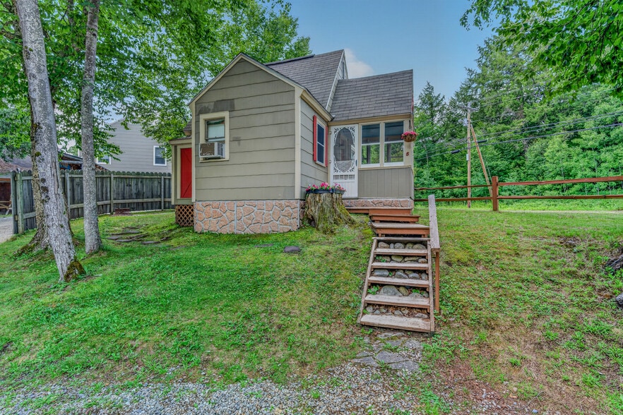 More Photos Of 218 US Route 3, Lincoln Hospitality For Sale