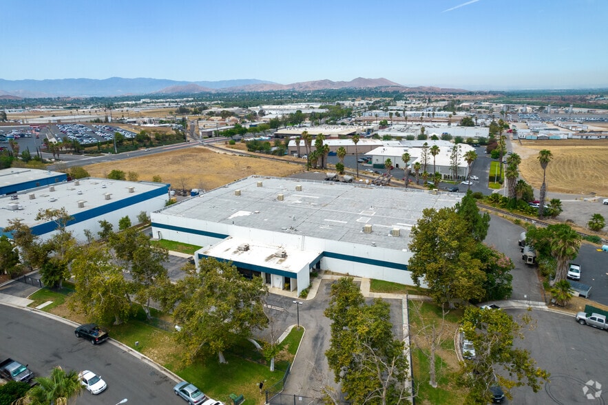 More Photos Of 6727 Columbus Ave, Riverside Manufacturing For Lease