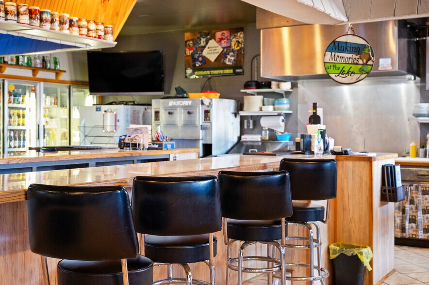 More Photos Of 2 Hays Blvd, Pine Haven Restaurant For Sale