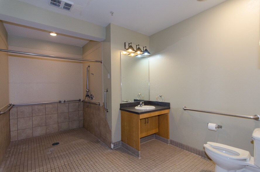 More Photos Of 400 Old Highway 290, Dripping Springs Healthcare For Sale