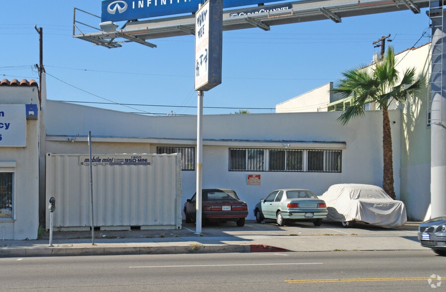 More Photos Of 2855 S Robertson Blvd, Los Angeles Storefront Retail Office For Sale