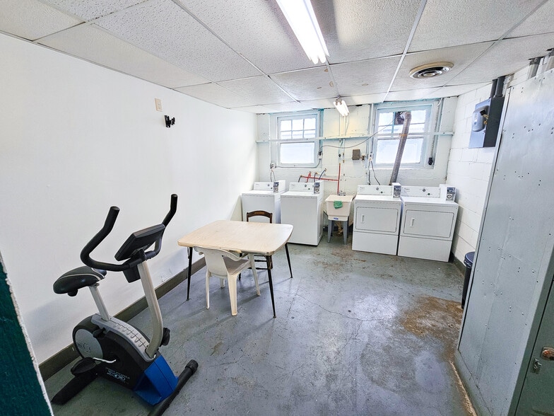 More Photos Of 5819 E Washington St, Indianapolis Apartments For Sale