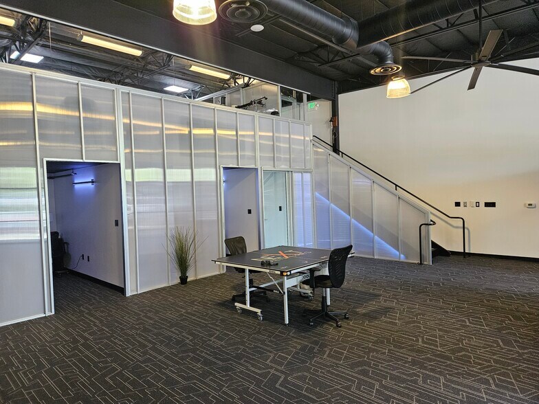 More Photos Of 950 Reserve Dr, Roseville Loft Creative Space For Lease